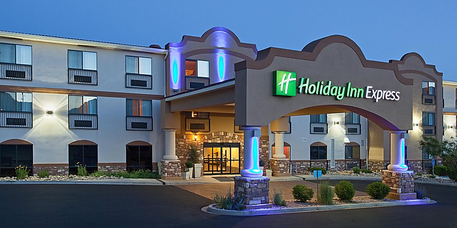 holiday-inn-express-and-suites-moab-3560618355-2×1