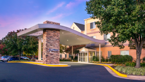 Fairfield Inn & Suites Dulles Airport Exterior